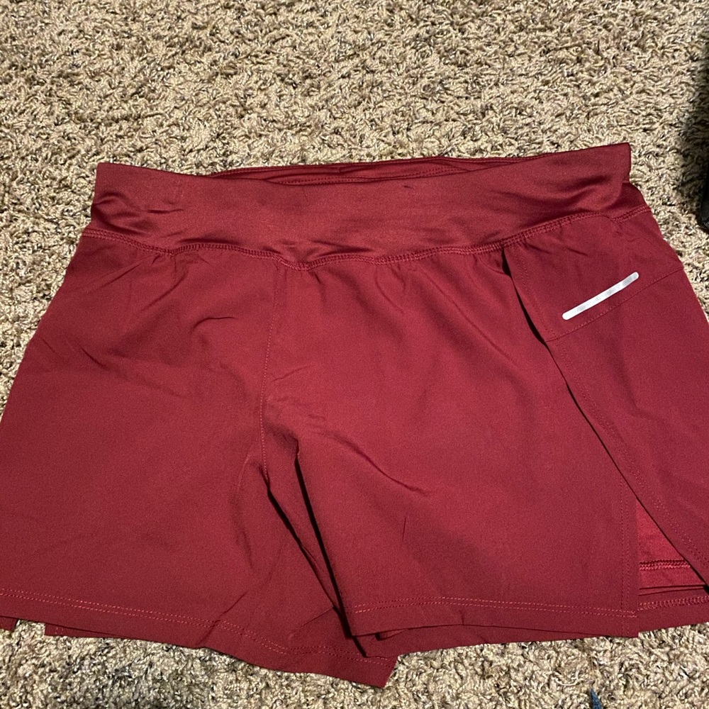 Brand New Avia with Slit